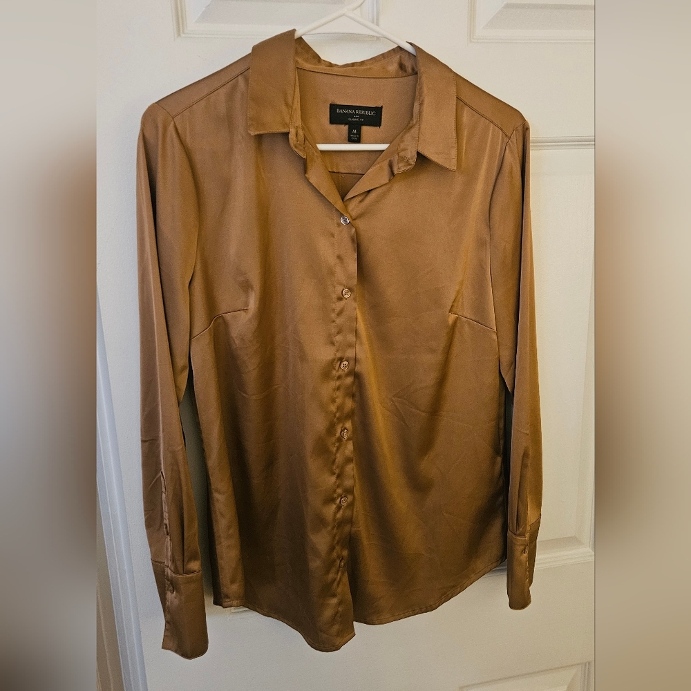Women's Banana Republic Dress Shirt